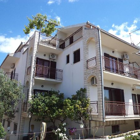 Apartments Ana Подстрана Экстерьер фото