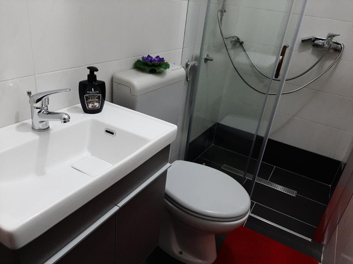 Apartments Ana Подстрана Экстерьер фото