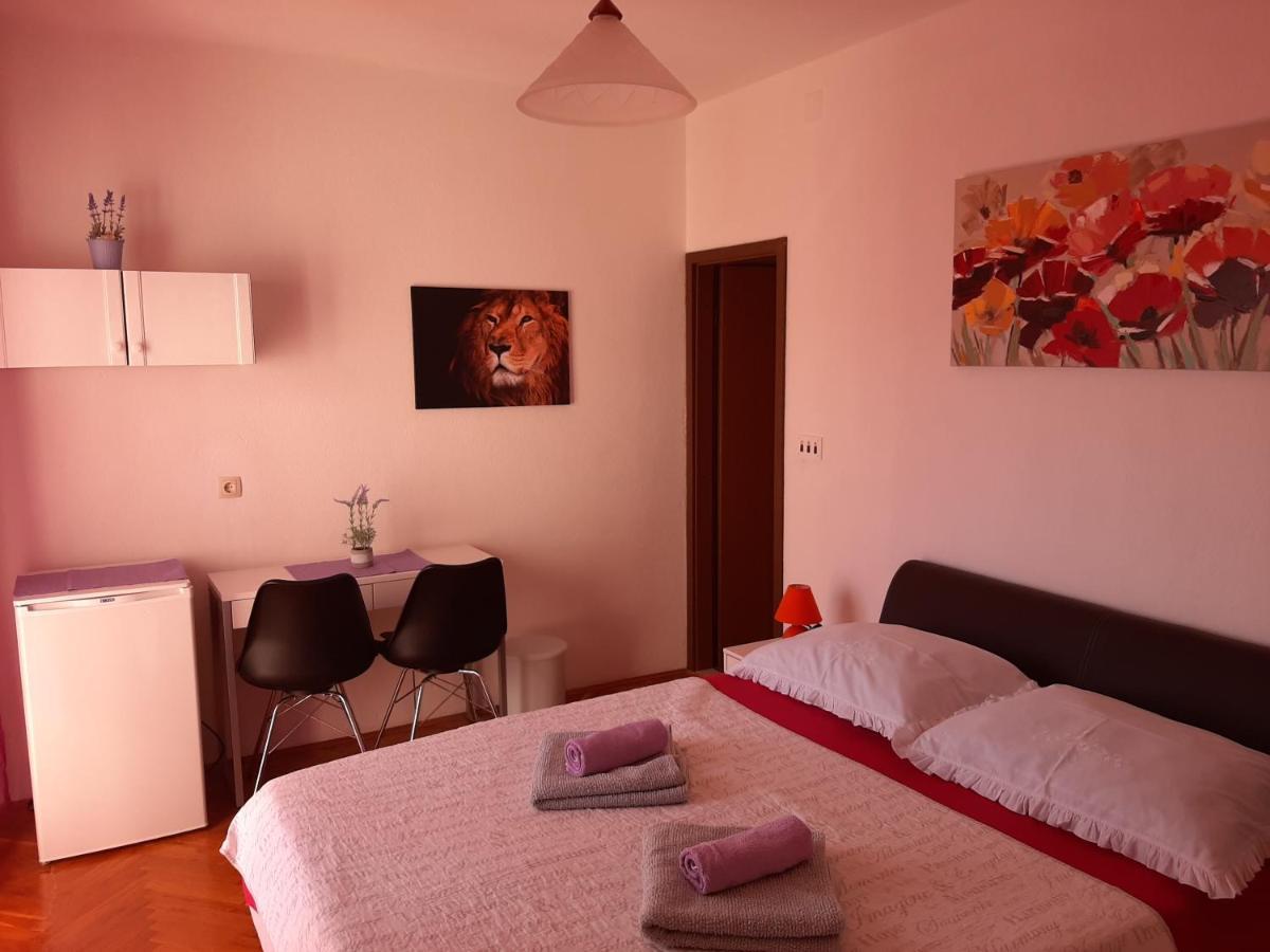 Apartments Ana Подстрана Экстерьер фото