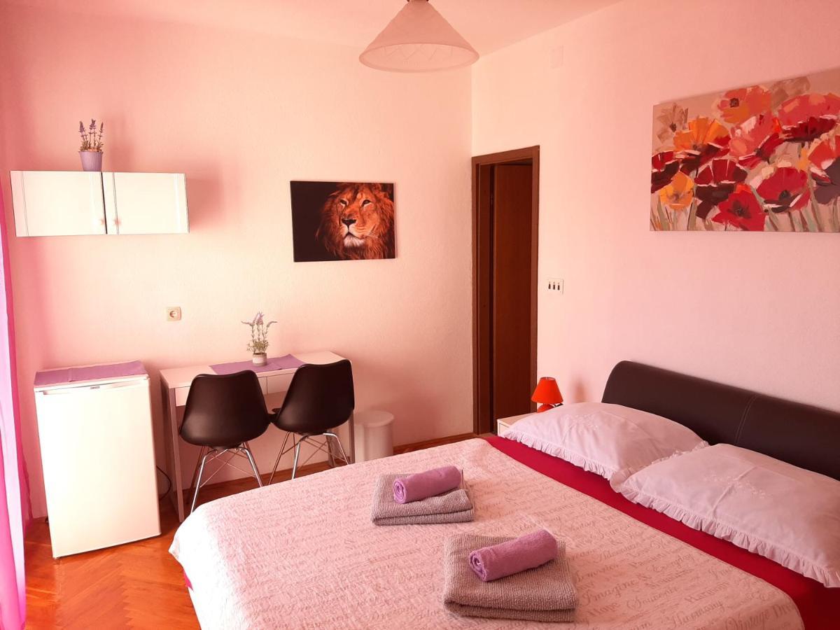 Apartments Ana Подстрана Экстерьер фото