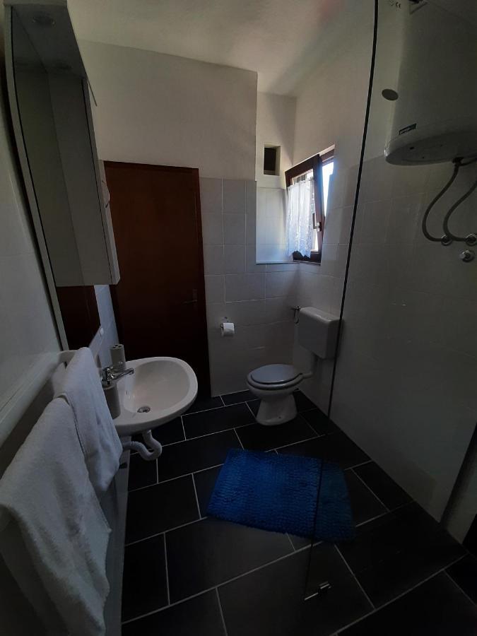 Apartments Ana Подстрана Экстерьер фото