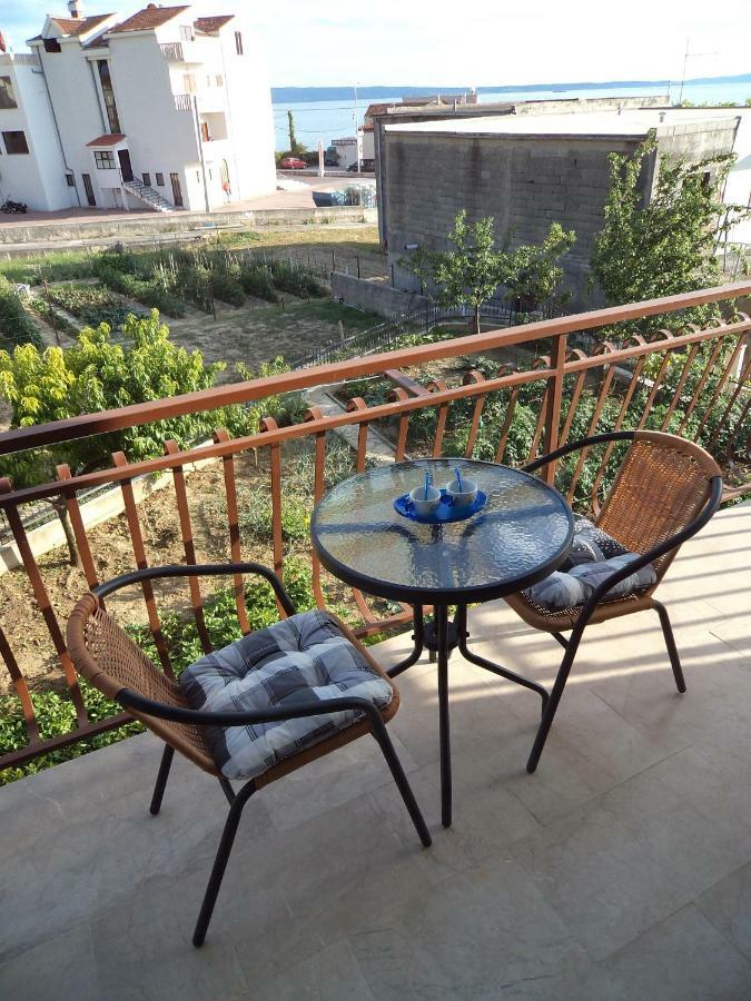 Apartments Ana Подстрана Экстерьер фото
