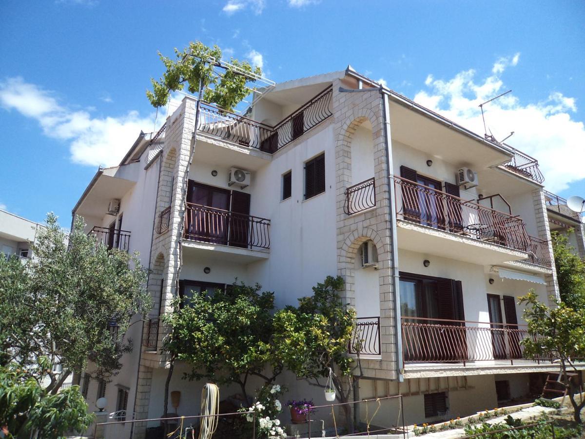 Apartments Ana Подстрана Экстерьер фото
